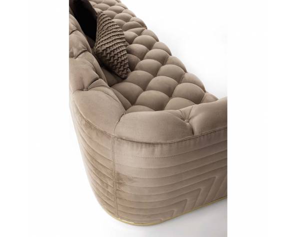 Caracciolo Sofa