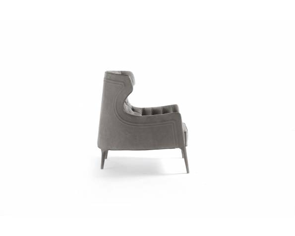 Piola Armchair