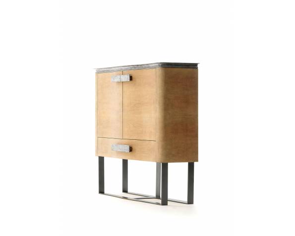 Curve cabinet