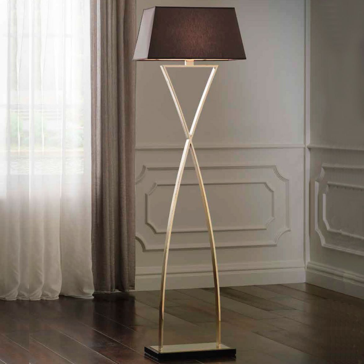 Chloe floor lamp