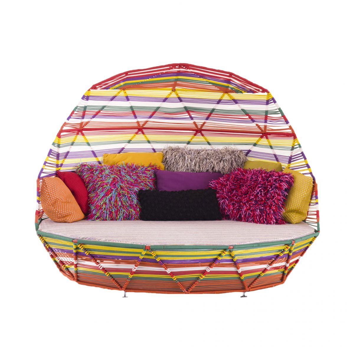 Tropicalia daybed