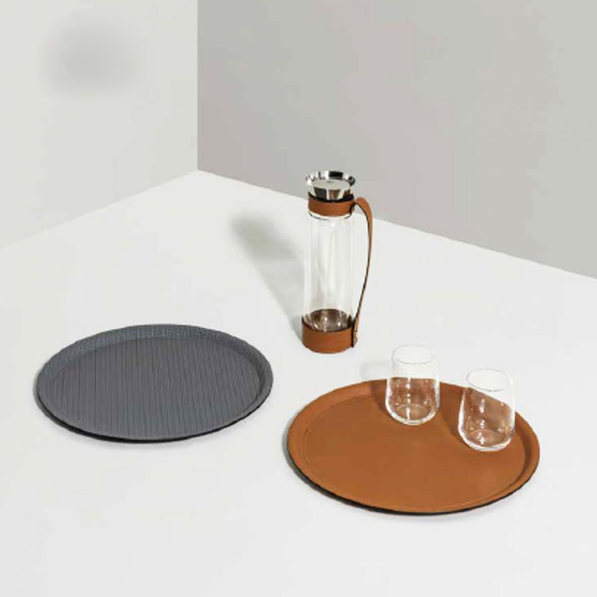 Albi round trays & thermal carafe