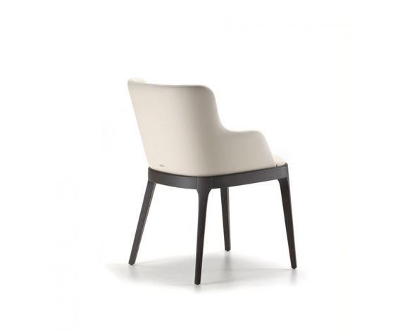 Magda chair