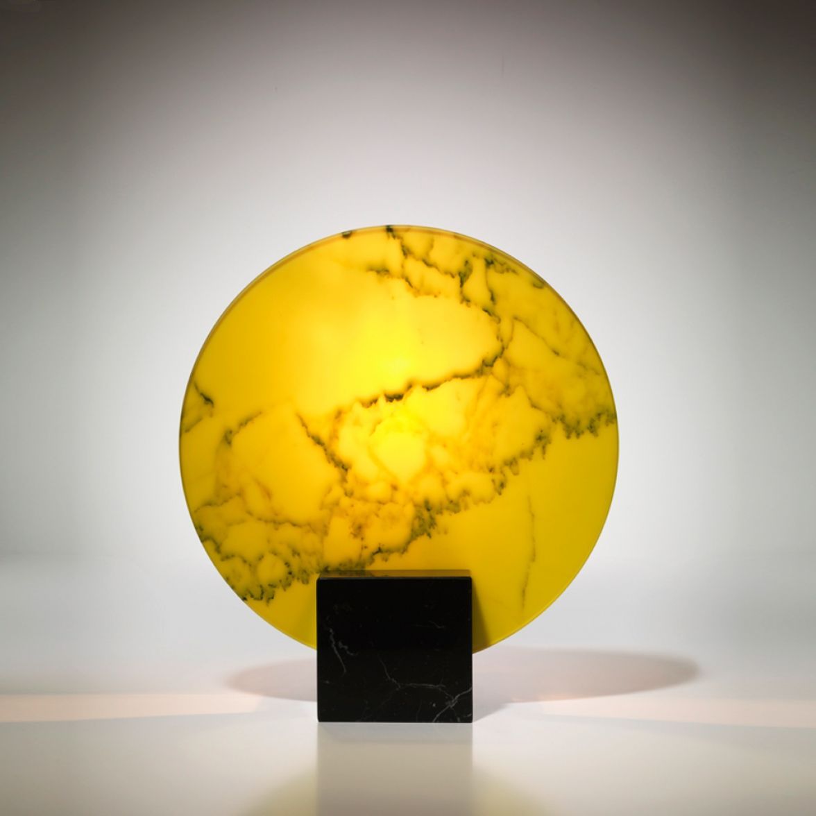 Acid marble table lamp