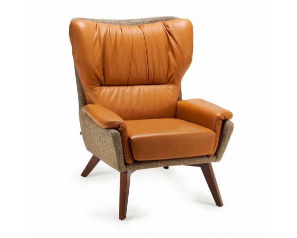 Closer Armchair