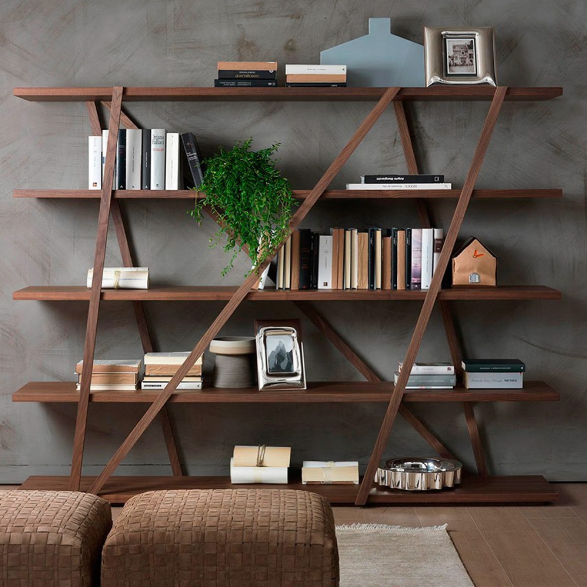 Tres bookcase