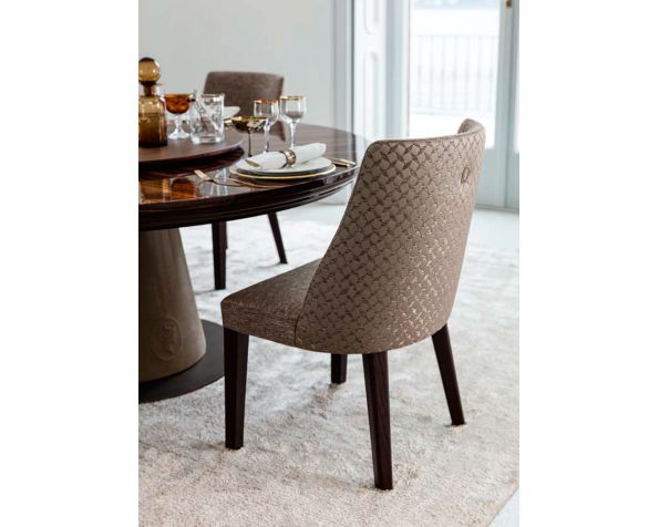 Judy dining table