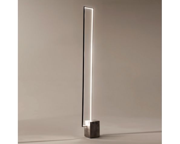 Mire floor lamp