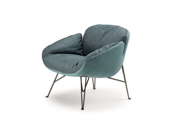 Juno armchair