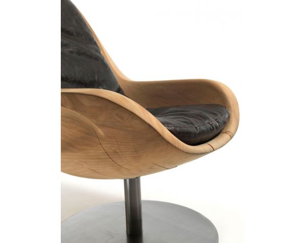 Creus armchair