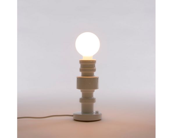 Turn table lamp