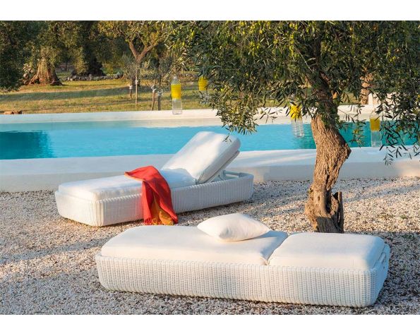 Agora Sunlounger