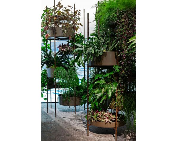 VERTICAL GARDEN