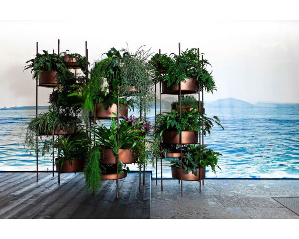 VERTICAL GARDEN