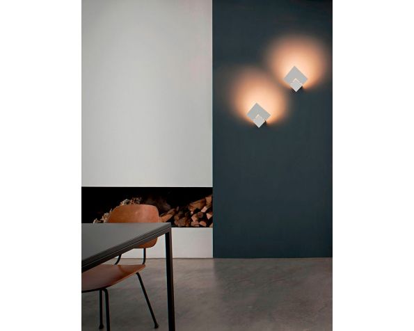 Puzzle Twist wall sconce